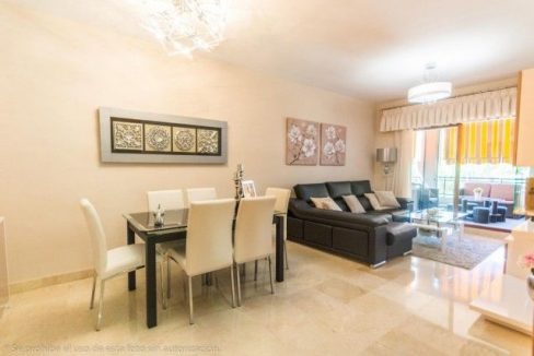 salon-comedor-apartamento-el-coto-antequera-malaga