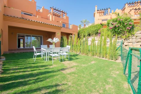 jardin-casas-adosadas-benahavis