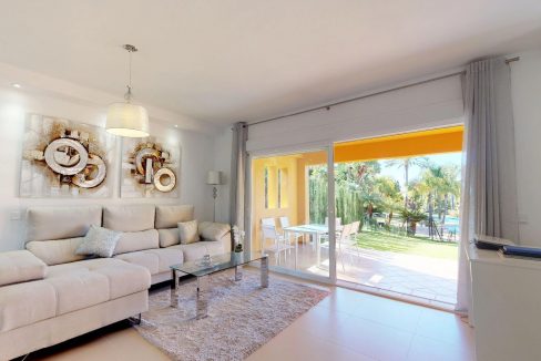 salon-terraza-casas-adosadas-benahavis