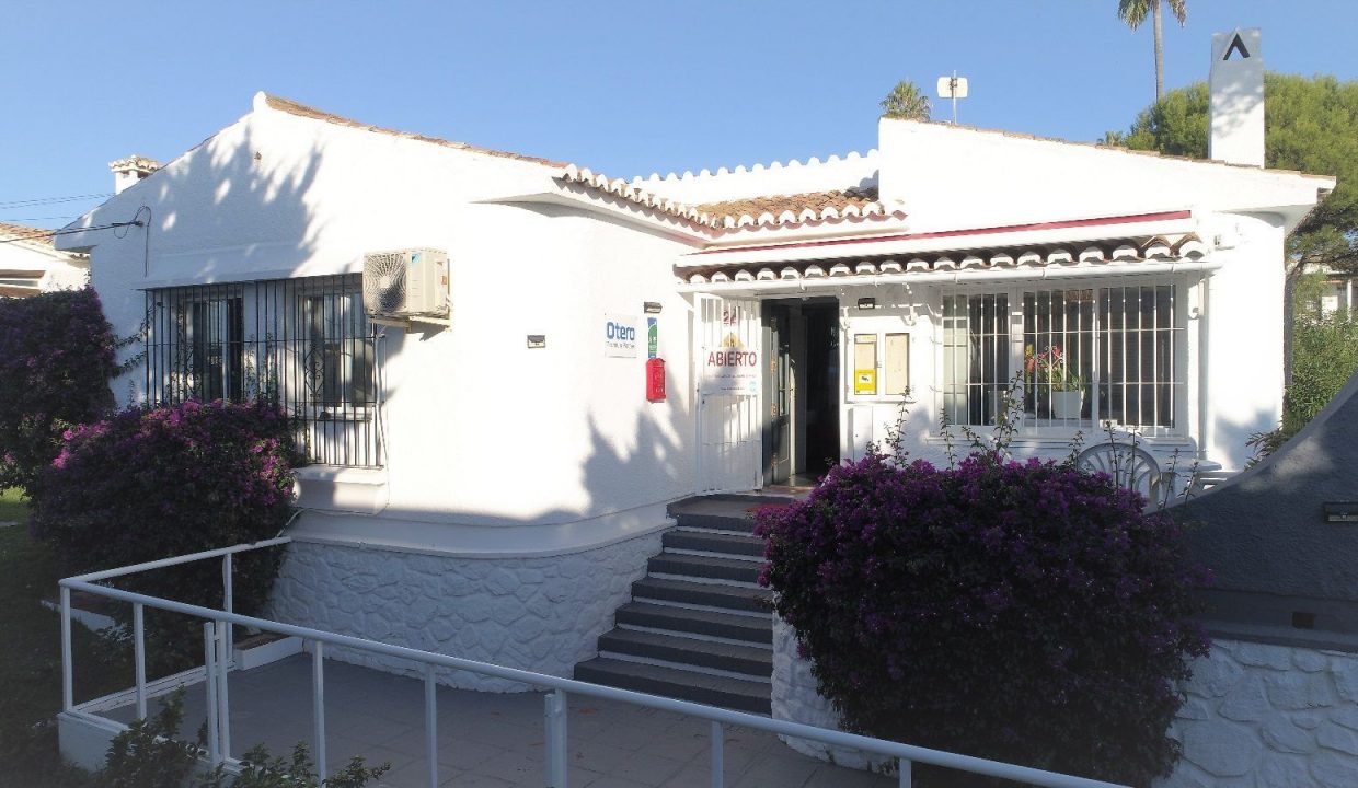 fachada-villa-cala-mijas
