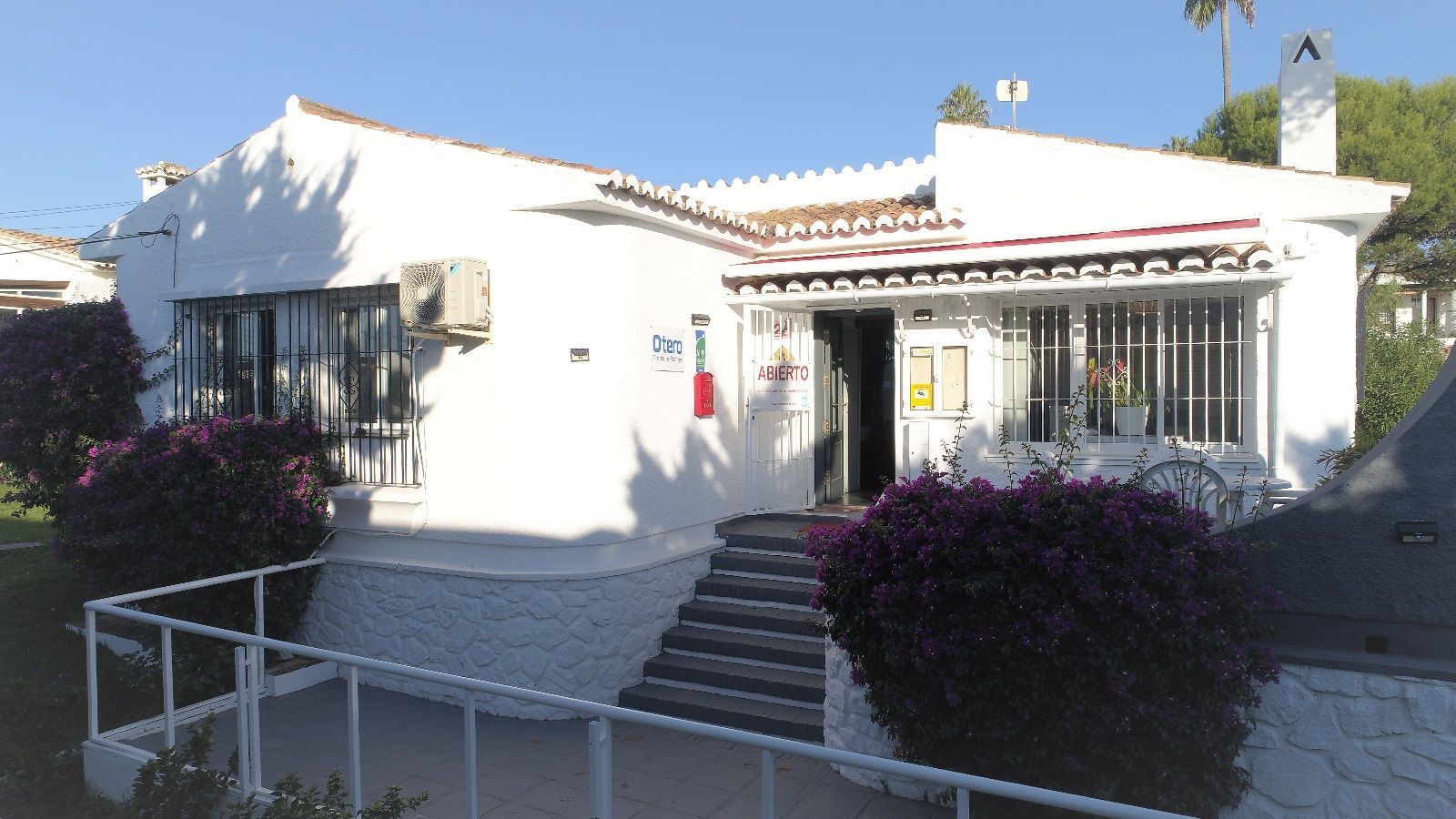 Büro mit Parkplatz zu verkaufen in Mijas Costa, Malaga