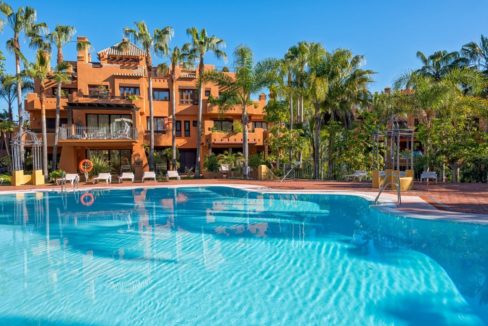 Preciosos pisos de 2 y 3 dormitorios en La Alzambra Hill Club, Marbella, España
