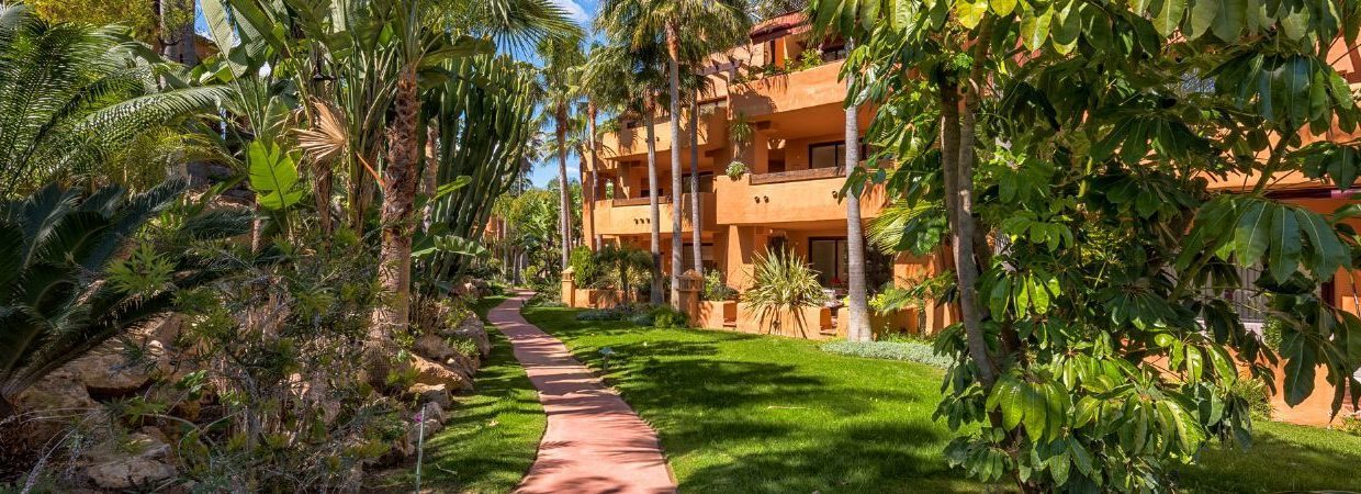 Preciosos pisos de 2 y 3 dormitorios en La Alzambra Hill Club, Marbella, España