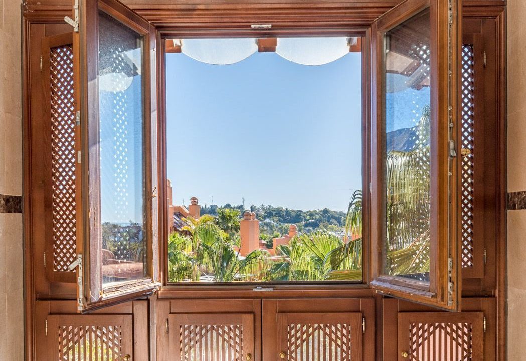 Preciosos pisos de 2 y 3 dormitorios en La Alzambra Hill Club, Marbella, España