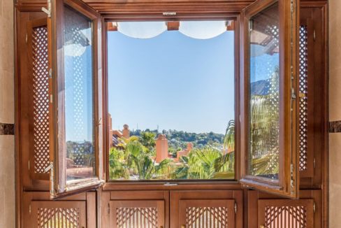 Preciosos pisos de 2 y 3 dormitorios en La Alzambra Hill Club, Marbella, España