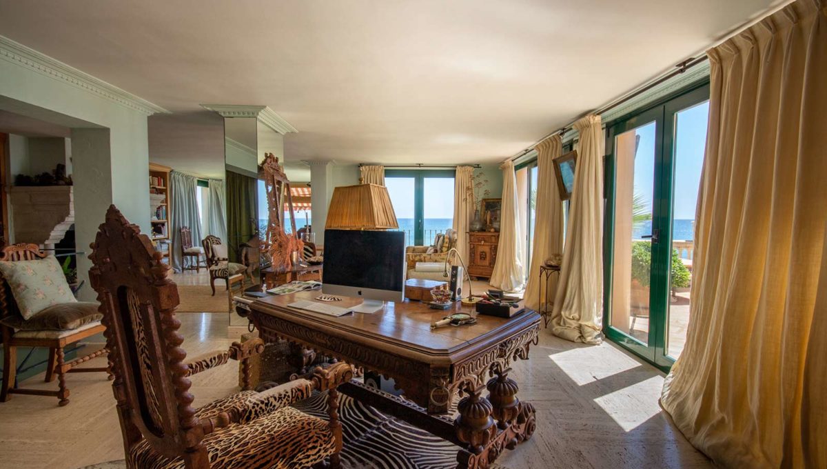 living-room-house-for-sale-in-mijas-costa