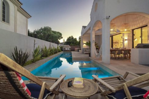 swimming-pool-luxury-house-for-rent-in-marbella