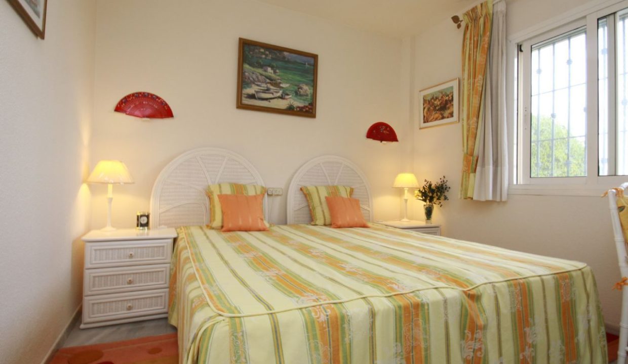 dormitorio-casa-adosada-calahonda