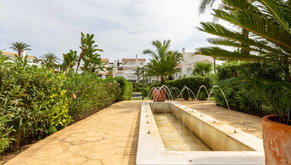 fuentes-zona-comunitaria-monteros-marbella-2081