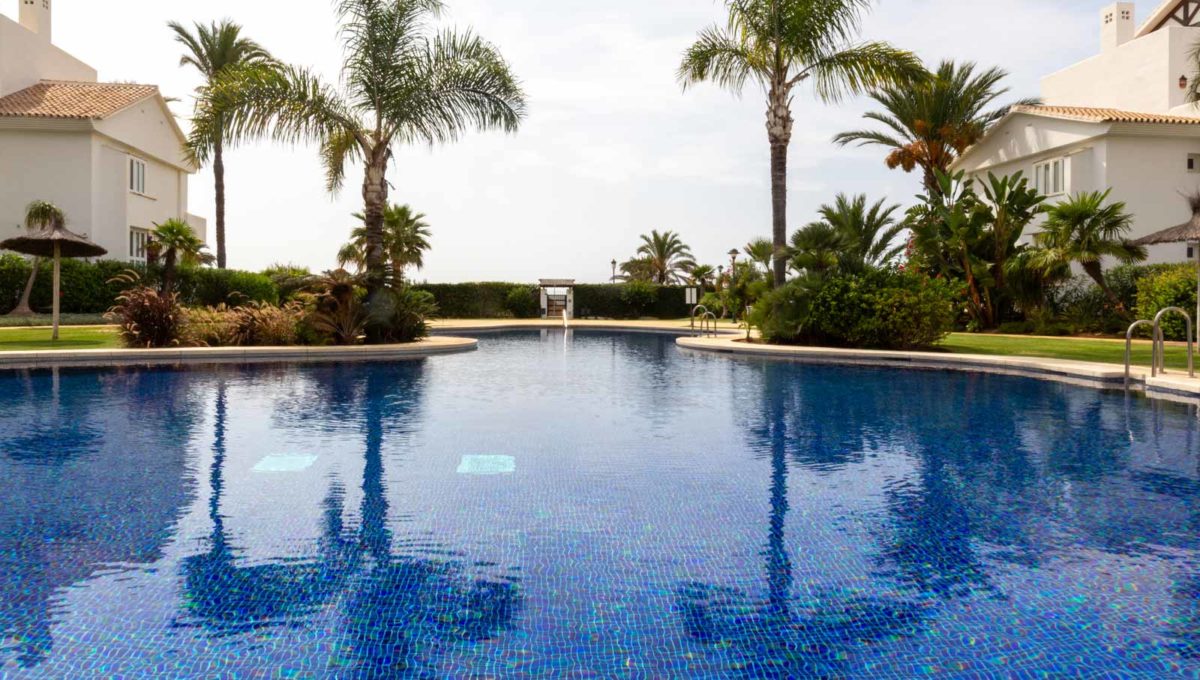 piscina-comunitaria-monteros-marbella-2081