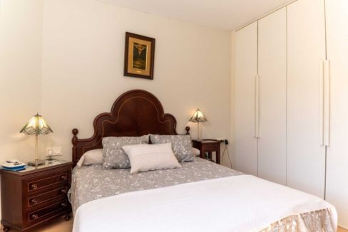 dormitorio-principal-piso-cerrado-calderon-malaga-capital-2117