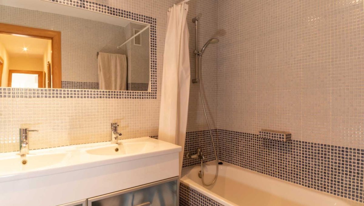bano-piso-cerrado-calderon-malaga-2117