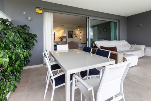 Piso 3 dormitorios en venta en Estepona