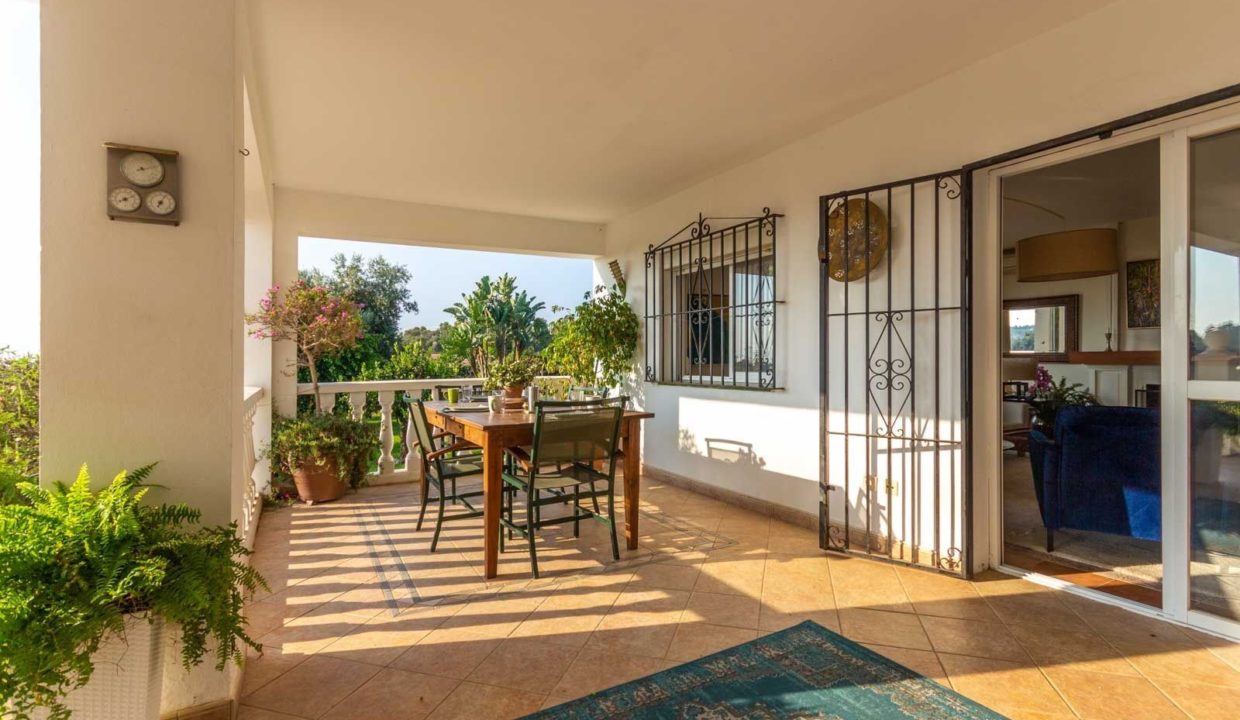 terraza-finca-rustica-lujo-venta-estepona-2125