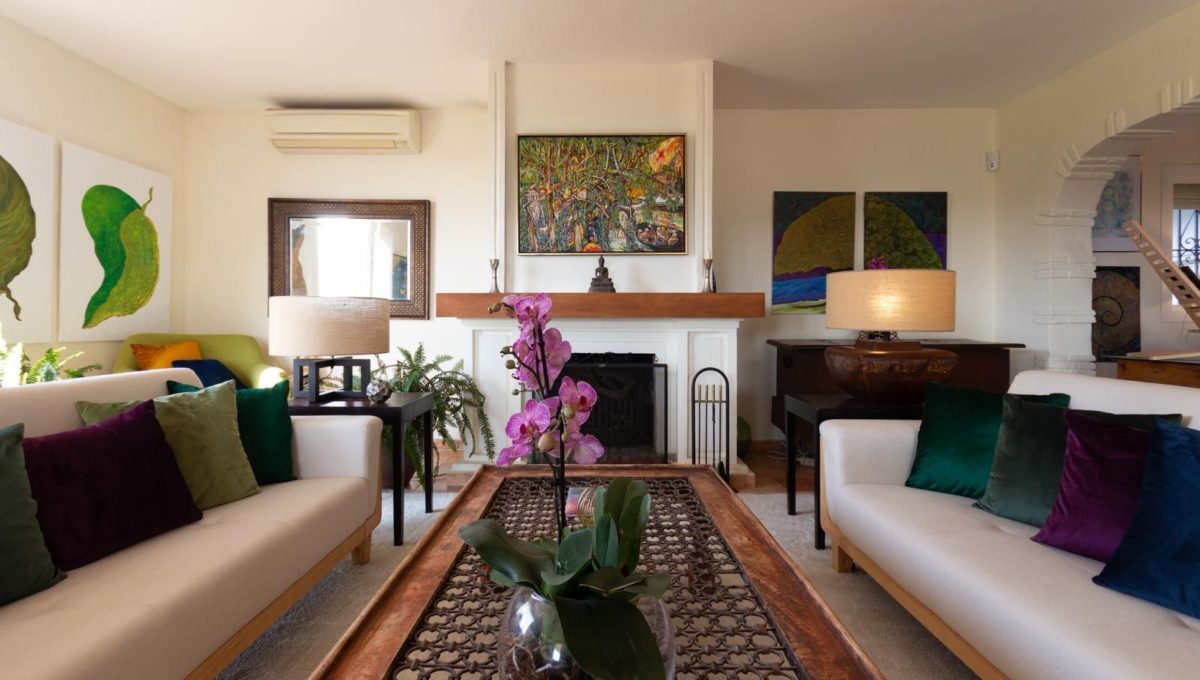 mesita-salon-finca-rustica-lujo-venta-estepona-2125