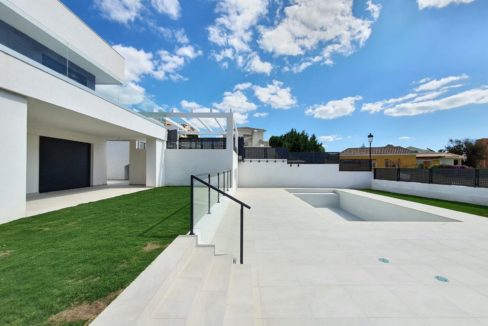 VILLAS DE NUEVA CONSTRUCCION EN MANILVA