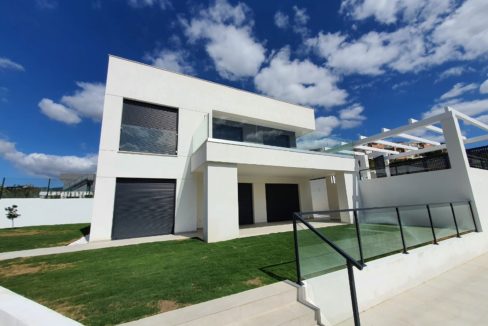 VILLAS DE NUEVA CONSTRUCCION EN MANILVA