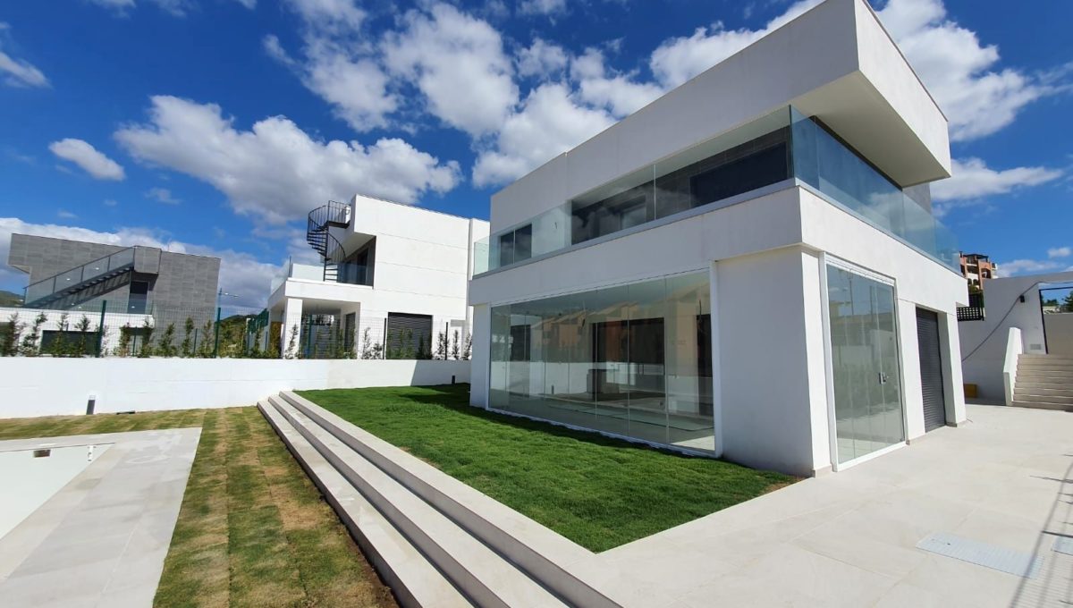 VILLAS DE NUEVA CONSTRUCCION EN MANILVA