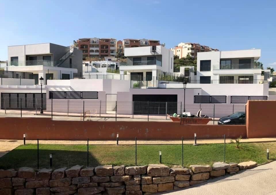 VILLAS DE NUEVA CONSTRUCCION EN MANILVA