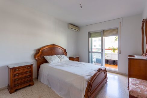 ACOGEDOR PISO CERCA DEL CENTRO DE FUENGIROLA