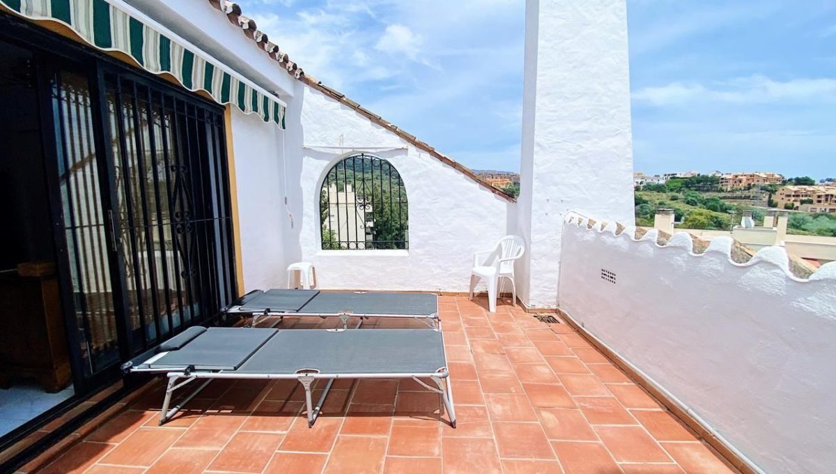 Chalet adosado con vista al mar.
