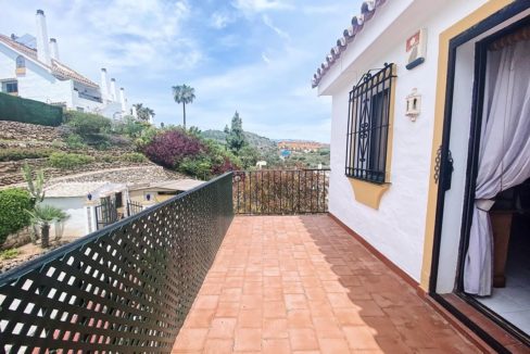 Chalet adosado con vista al mar.