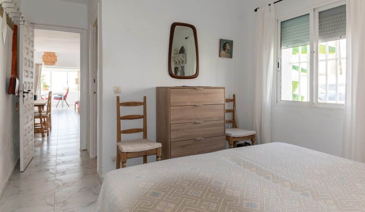 bedroom-from-villa-Cala-de-Mijas-for-rent