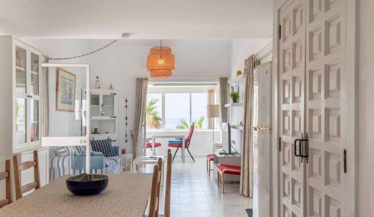living-room-villa-in-Cala-de-Mijas-for-rent
