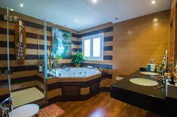 bathroom01-villa-lujo-venta-campo-mijas-malaga-costa-del-sol-blancareal-inmobiliaria-real-estate-spain