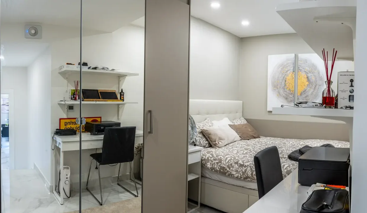dormitorio4-bis-casa-adosada-venta-fuengirola-costa-del-sol-blancareal-inmobiliaria-real-estate