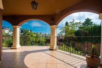 terraza02-villa-lujo-venta-campo-mijas-malaga-costa-del-sol-blancareal-inmobiliaria-real-estate-spain