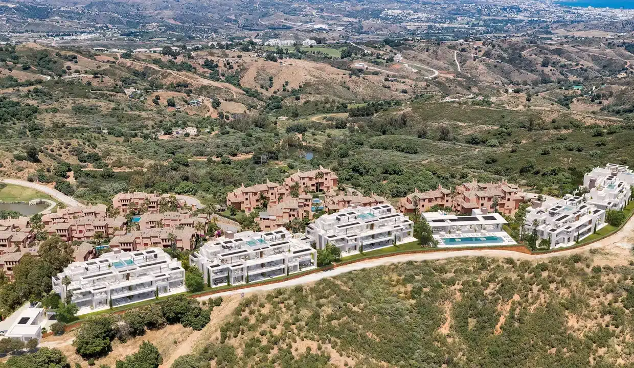 implantacion-complejo-pisos-apartments-atico-venta-ojen-marbella-costa-del-sol-blancareal-inmobiliaria-real-estate