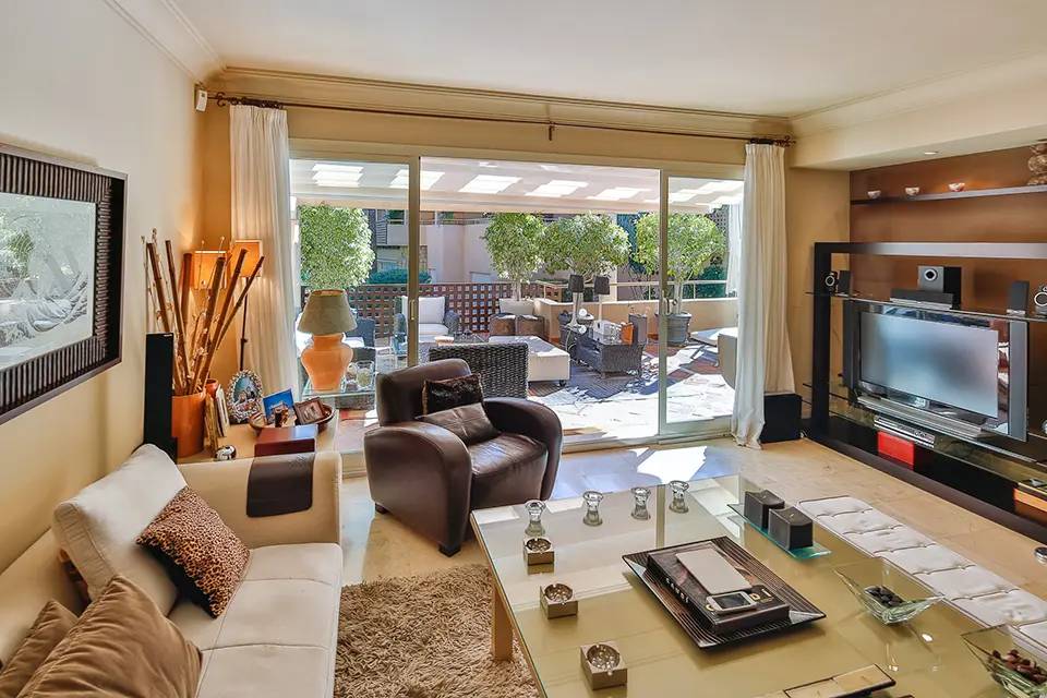living-room-apartment-marbella-for-sale-blancareal-real-estate-agency-mijas-costa-del-sol