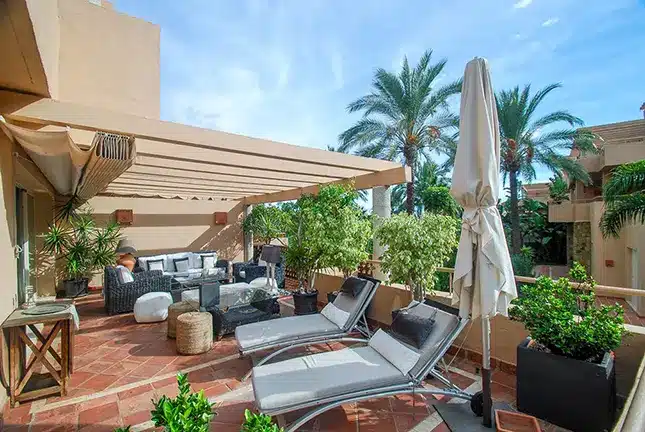terrace-apartment-marbella-for-sale-blancareal-real-estate-agency-mijas-costa-del-sol-02