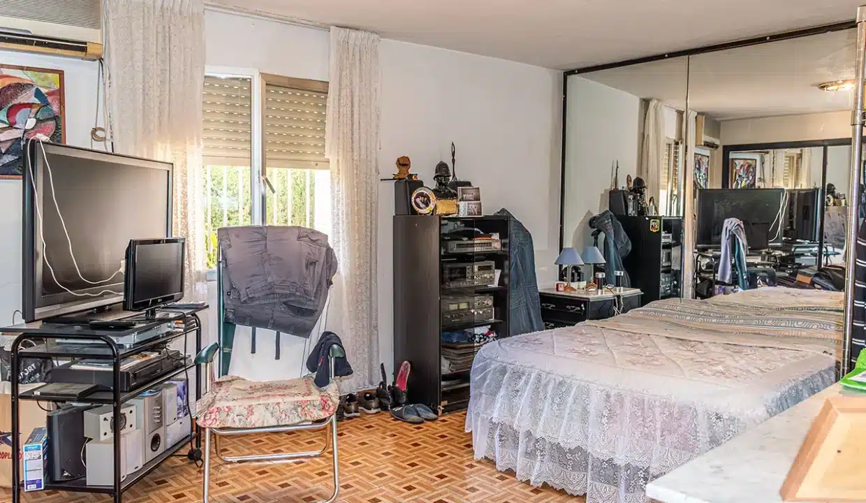 dormitorio3-chalet-venta-puerto-de-la-torre-blancareal-estate-inmobiliaria-malaga-costa-del-sol