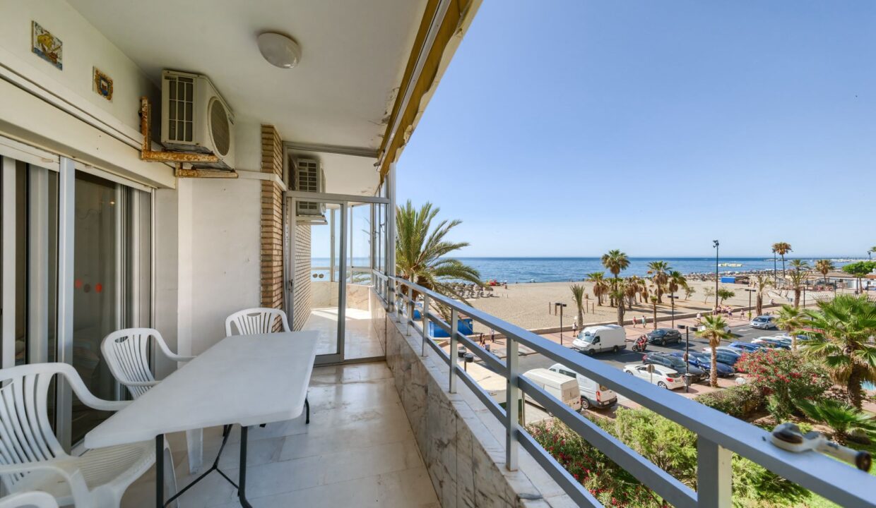 Paseo marítimo fuengirola 79, colaboración Black Onyx, Pablo. (8)