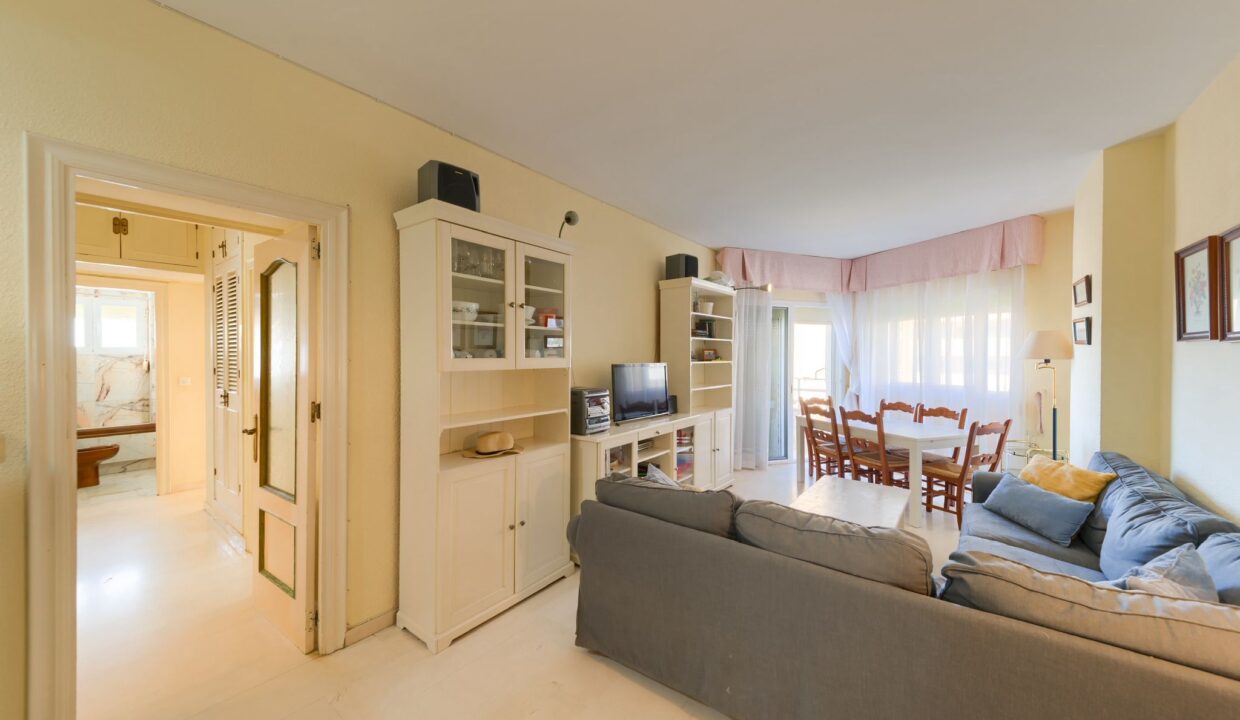 Paseo marítimo fuengirola 79, colaboración Black Onyx, Pablo. (9)